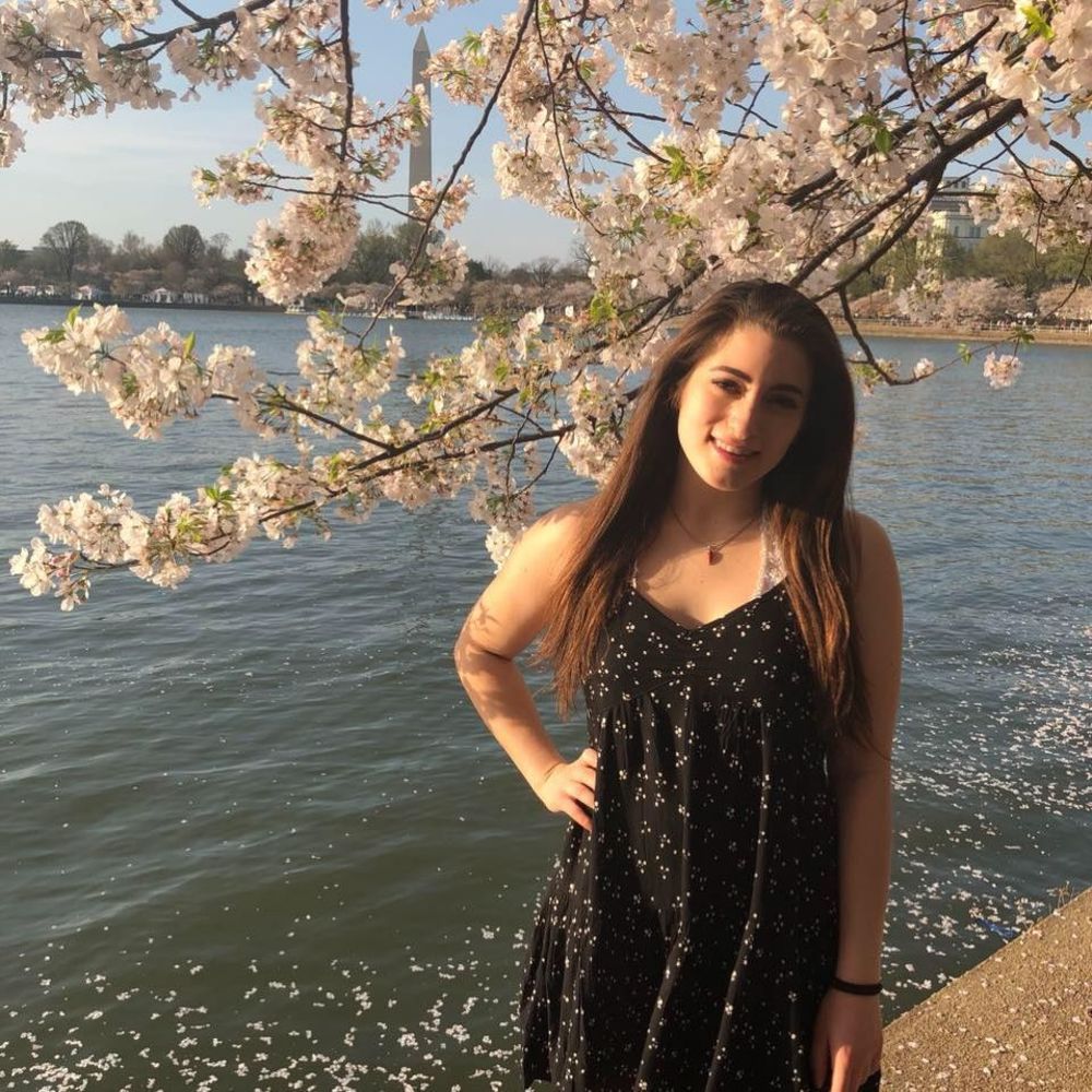 Meet your Posher, Vicky